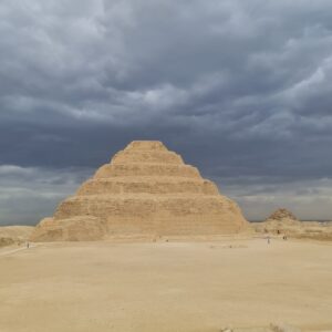 Descubre las maravillas del Antiguo Egipto: Menfis y Saqqara